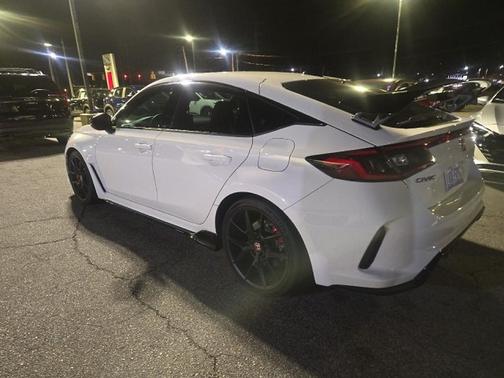 2025 Honda Civic Type R Base (M6)