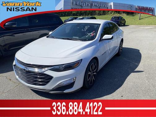 Summit White 2021 Chevrolet Malibu RS