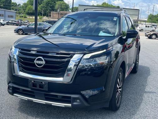 Super Black 2023 Nissan Pathfinder Platinum 4WD