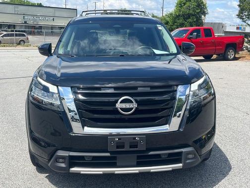 Super Black 2023 Nissan Pathfinder Platinum 4WD