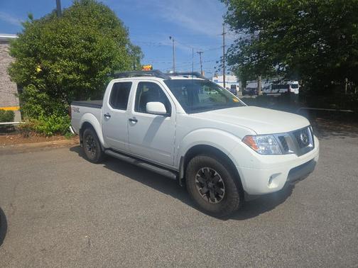 Glacier White 2020 Nissan Frontier PRO-4X