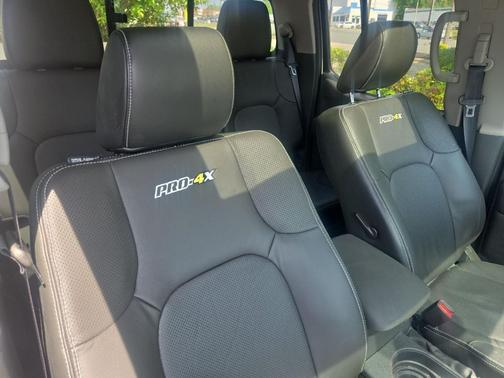 Glacier White 2020 Nissan Frontier PRO-4X