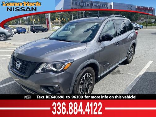 2019 Nissan Pathfinder SL