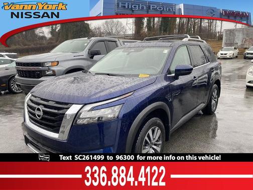 2025 Nissan Pathfinder SL FWD