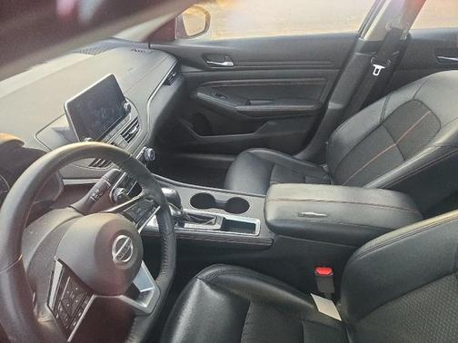 2021 Nissan Altima SR FWD