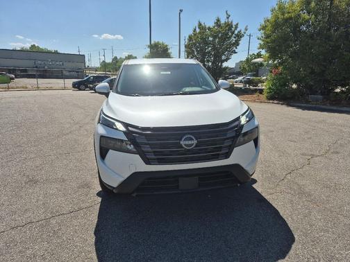 EVEREST WHT PRL 2026 Nissan Rogue SV