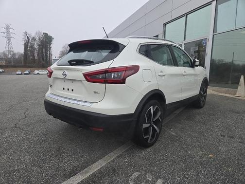 2022 Nissan Rogue Sport SL