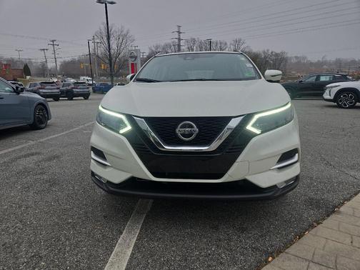 2022 Nissan Rogue Sport SL