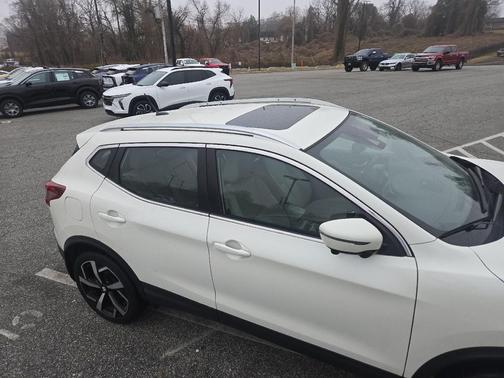 2022 Nissan Rogue Sport SL