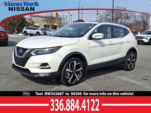 2022 Nissan Rogue Sport SL