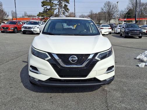 2022 Nissan Rogue Sport SL