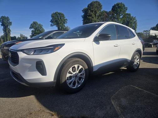 Oxford White 2024 Ford Escape Active