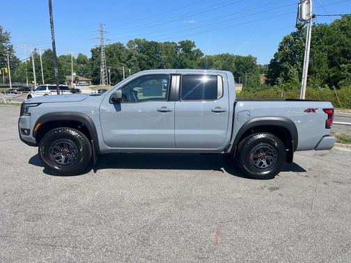 Boulder Gry Prl 2026 Nissan Frontier PRO-4X
