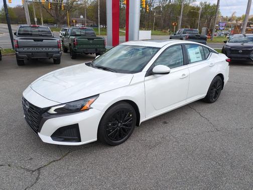 2026 Nissan Altima SV FWD