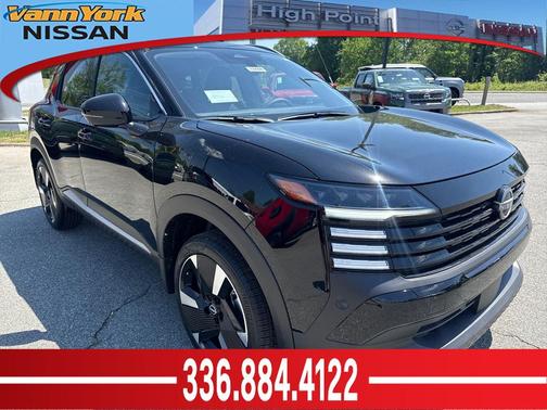 SUPER BLK 2026 Nissan Kicks SR