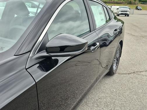SUPER BLK 2026 Nissan Sentra SV