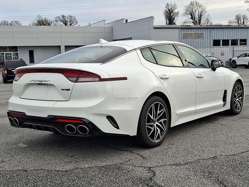 2022 Kia Stinger GT-Line