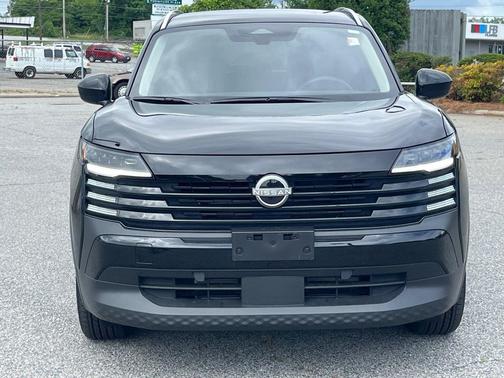 Super Black 2026 Nissan Kicks SV