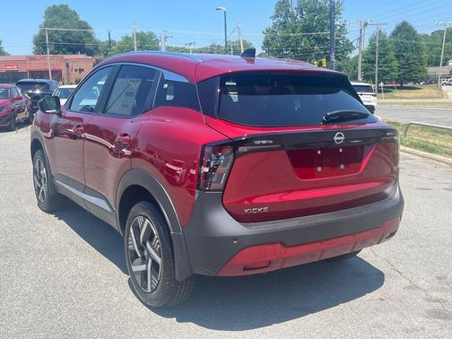 Scarlet Ember T 2026 Nissan Kicks SV