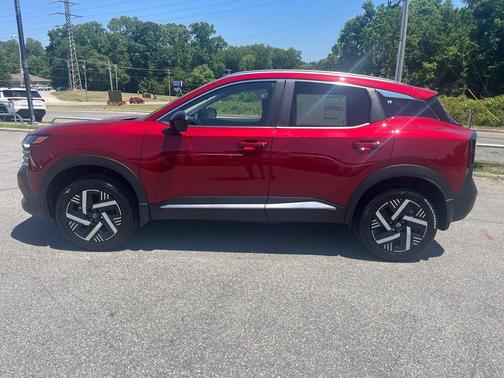 Scarlet Ember T 2026 Nissan Kicks SV