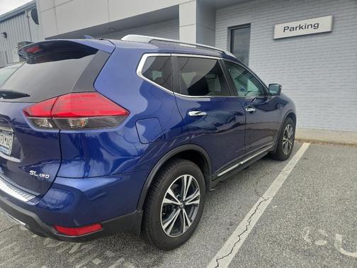 2017 Nissan Rogue SL