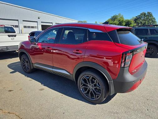 Scarlet Ember Tintcoat 2026 Nissan Kicks SR