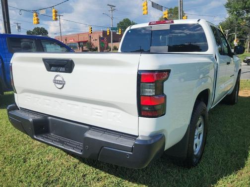 Glacier White 2027 Nissan Frontier S