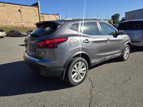 Gun Metallic 2017 Nissan Rogue Sport SV