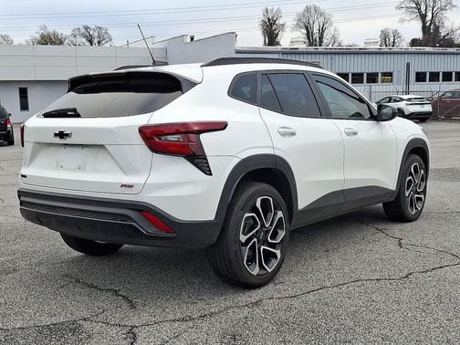 2025 Chevrolet Trax FWD 2RS