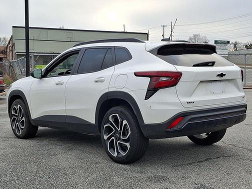 2025 Chevrolet Trax FWD 2RS