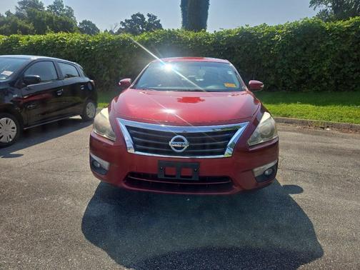 Cayenne Red Metallic 2013 Nissan Altima 2.5 SL