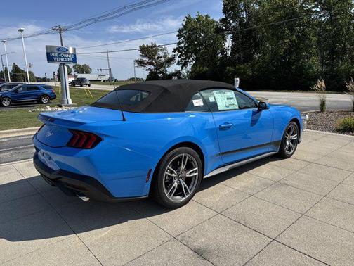 2025 Ford Mustang EcoBoost Premium