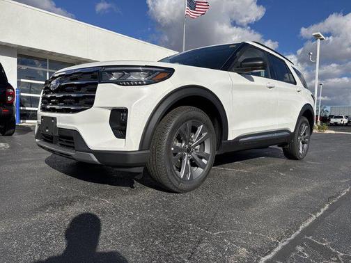 2025 Ford Explorer Active