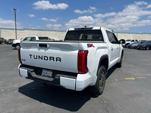 Ice Cap 2023 Toyota Tundra SR5