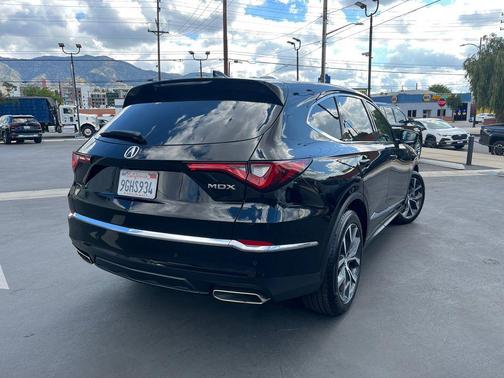 Majestic Black Pearl 2023 Acura MDX Technology Package