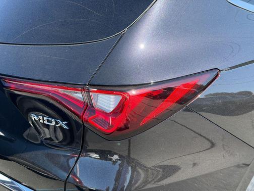 Black 2022 Acura MDX Technology Package