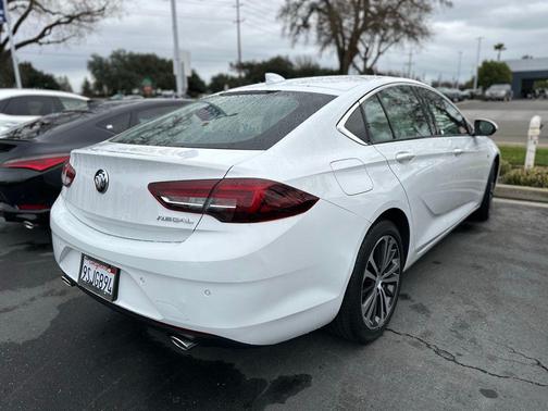 2019 Buick Regal Sportback FWD Preferred