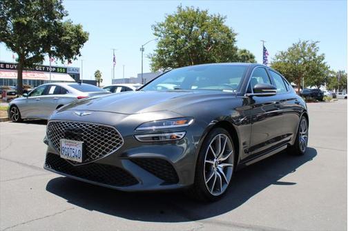 2023 Genesis G70 2.0T RWD