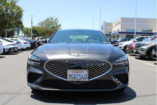 2023 Genesis G70 2.0T RWD