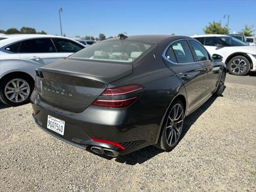 2023 Genesis G70 2.0T RWD
