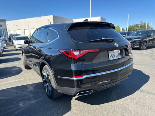 Majestic Black Pearl 2023 Acura MDX Technology Package