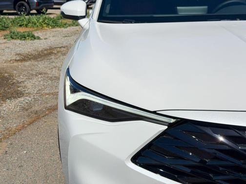 Platinum White 2026 Acura ADX w/A-Spec Package