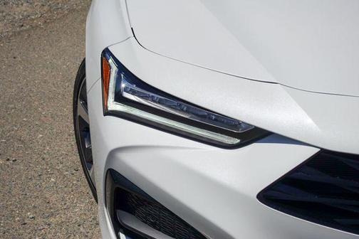 2025 Acura TLX Technology