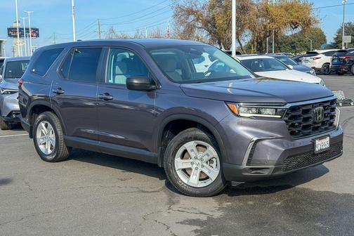 2023 Honda Pilot 2WD LX
