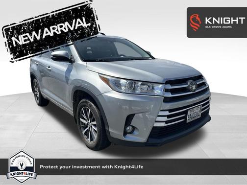 Celestial Silver Metallic 2017 Toyota Highlander XLE