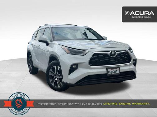 Wind Chill Pearl 2023 Toyota Highlander XLE