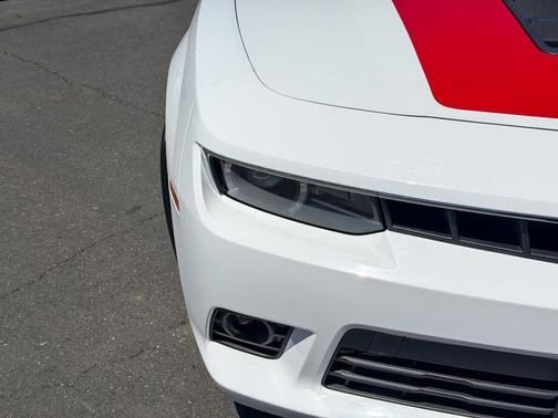Summit White 2015 Chevrolet Camaro 2SS