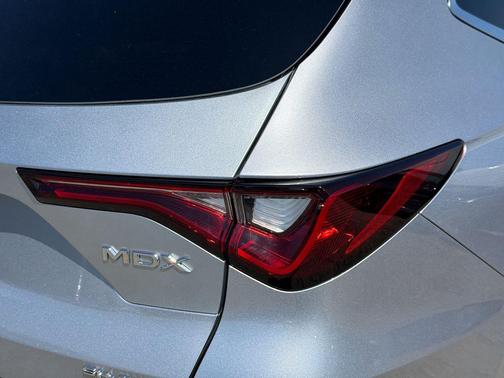 Solar Silver Metallic 2026 Acura MDX Standard