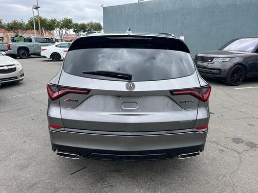 2022 Acura MDX A-Spec Package