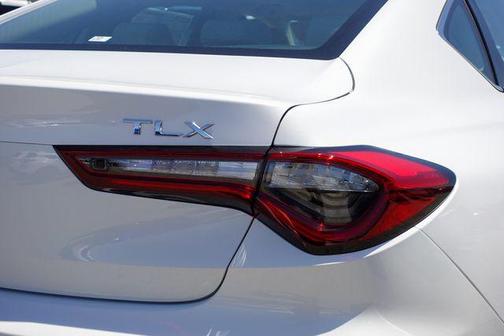 2025 Acura TLX Technology